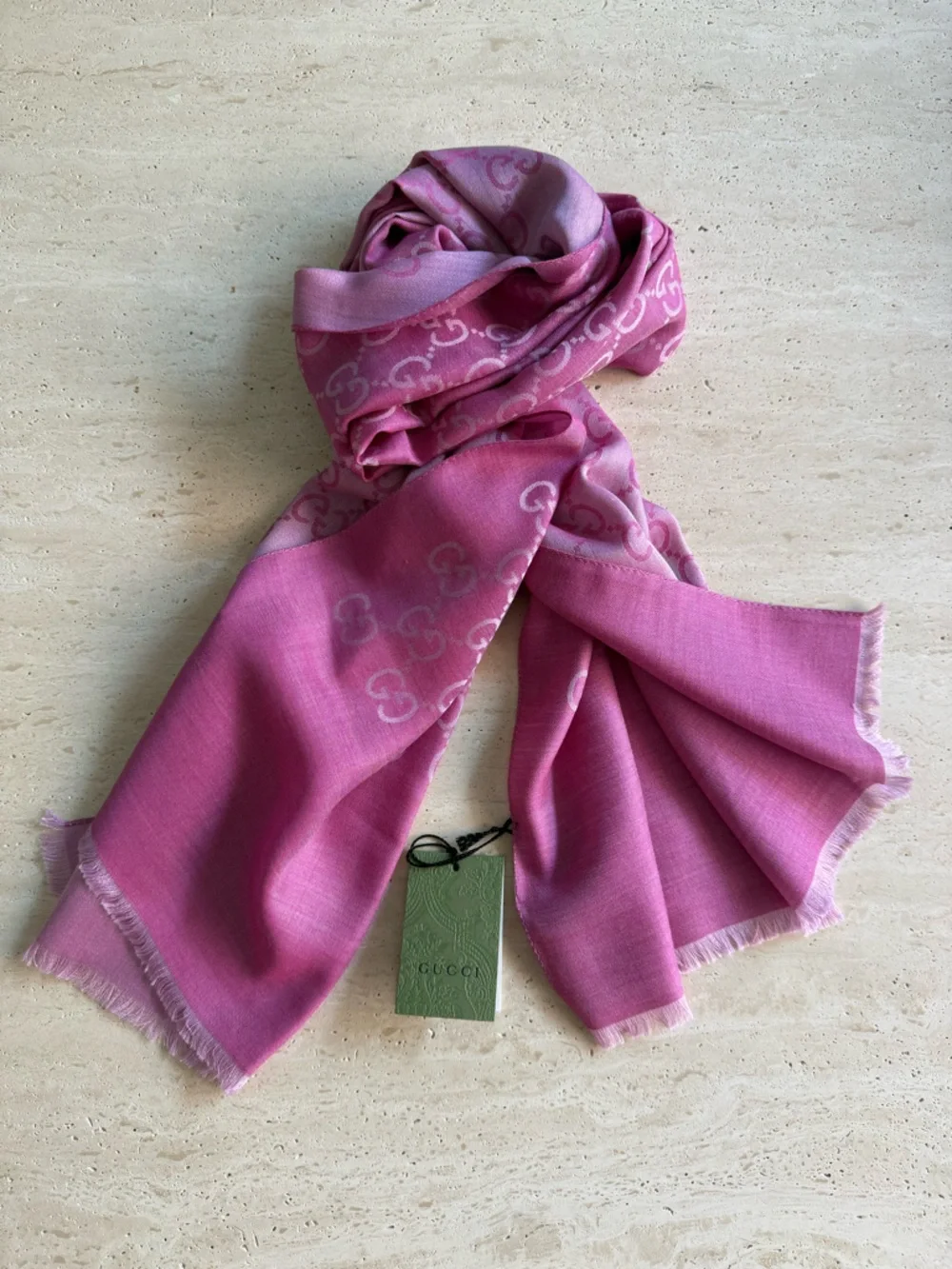 NWT Gucci  GG Jacquard Wool/Silk Blend Pink Scarf - Shawl 💖